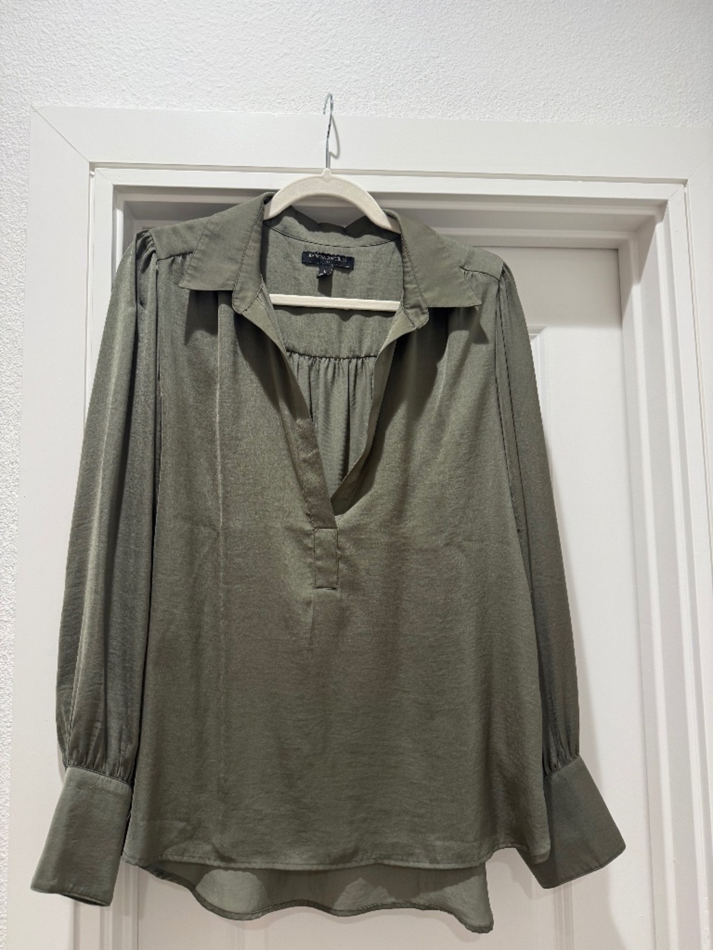 Banana Republic Women's Satin Blouse L